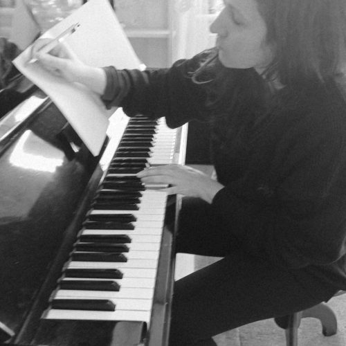 Maria Olivero, composing, Vienna